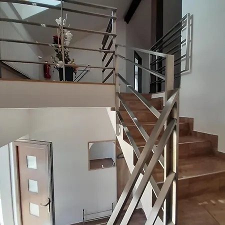 Hana Foltýn * Pavlov